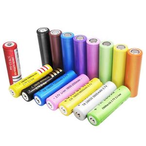 Batterie rechargeable 18 650 2500mAh 3.7V li-ion. 